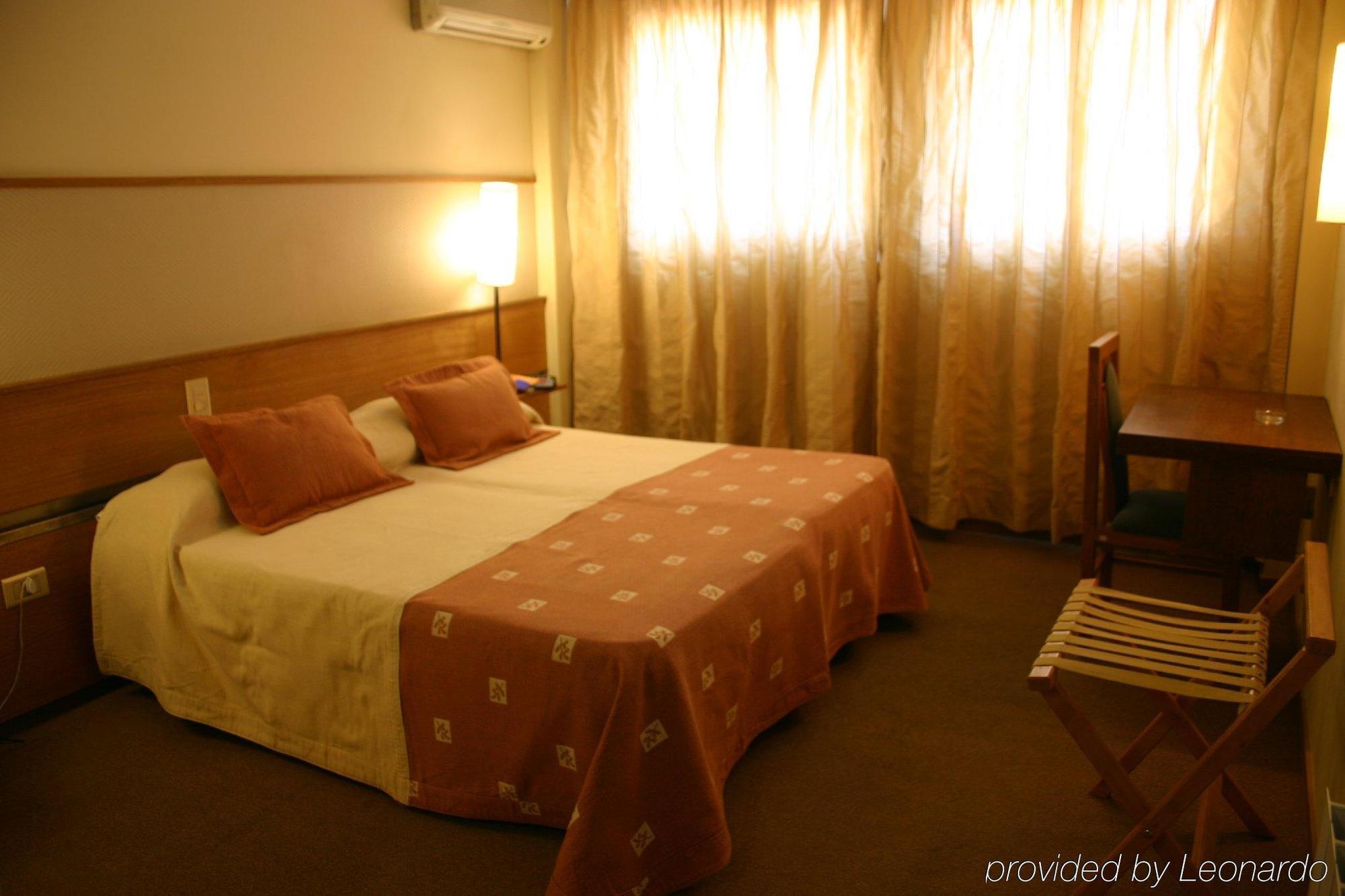 Hotel Cordon Del Plata Mendoza Room photo